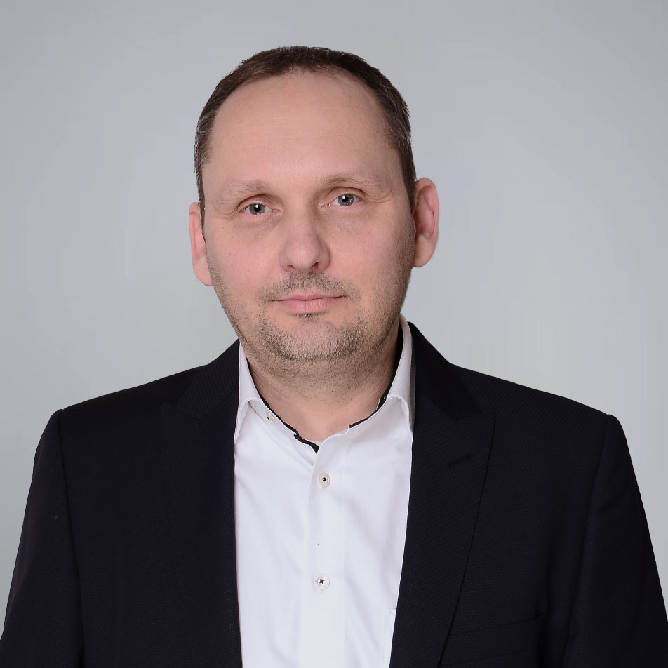 Jan Hillig - CEO & General Manager (Deutschland)